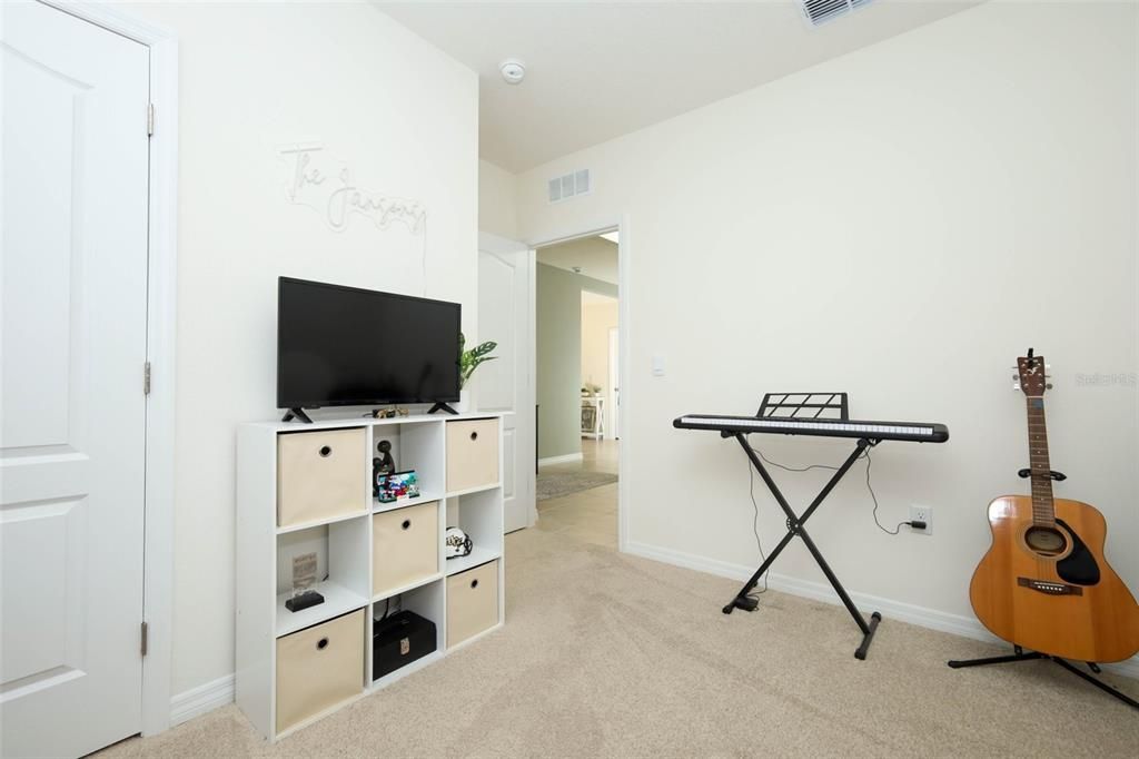 For Sale: $459,000 (4 beds, 2 baths, 1846 Square Feet)