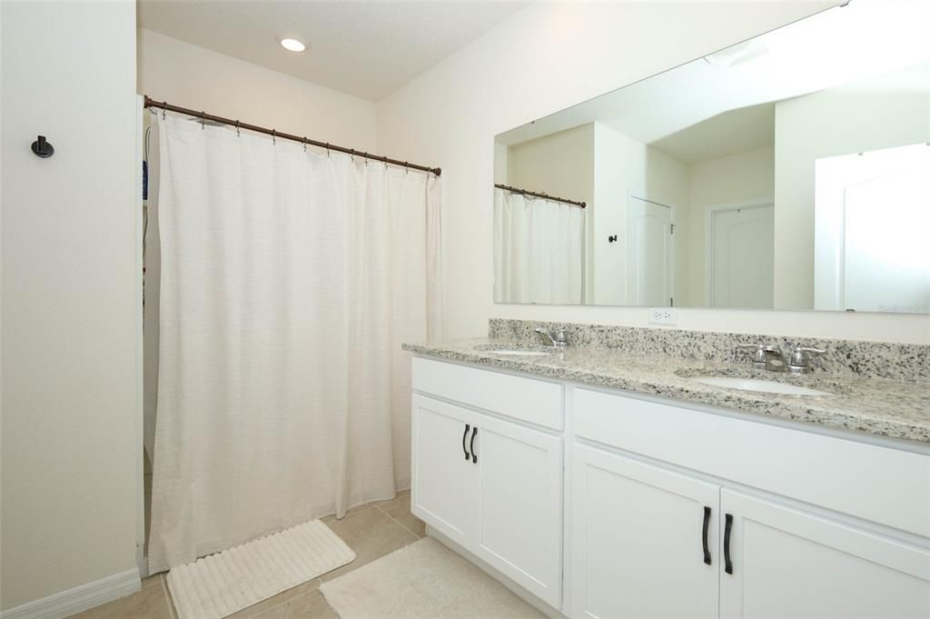 For Sale: $459,000 (4 beds, 2 baths, 1846 Square Feet)