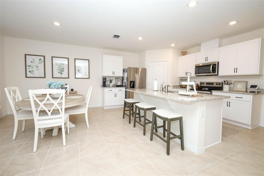 For Sale: $459,000 (4 beds, 2 baths, 1846 Square Feet)