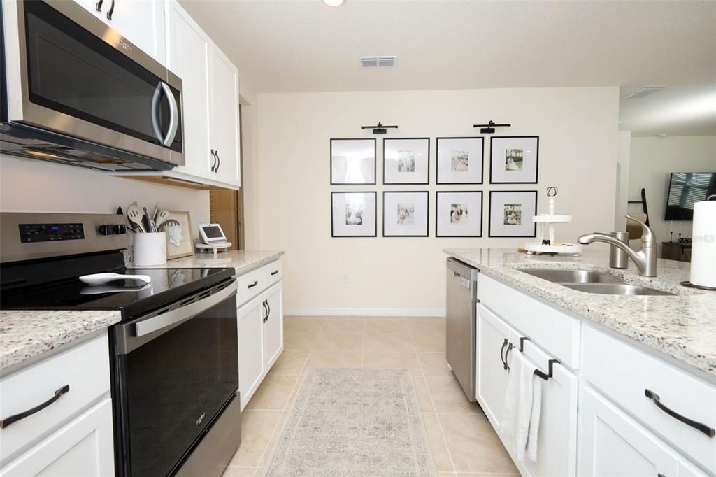 For Sale: $459,000 (4 beds, 2 baths, 1846 Square Feet)