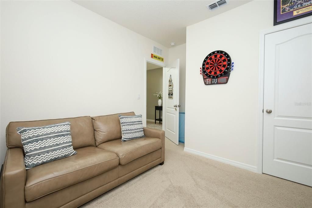 For Sale: $459,000 (4 beds, 2 baths, 1846 Square Feet)