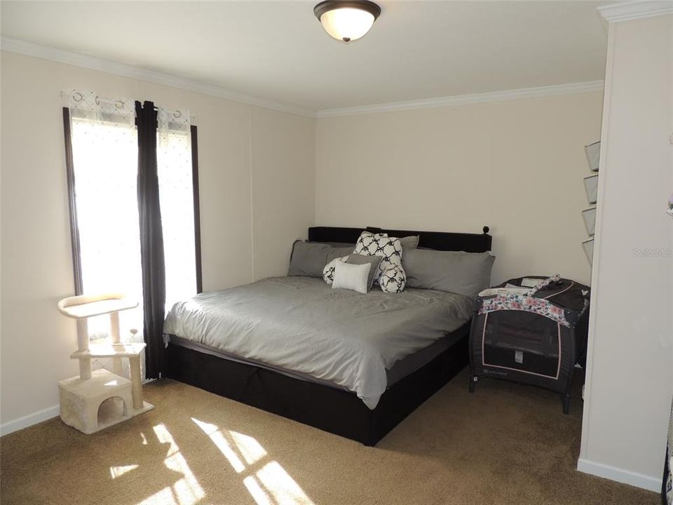 На продажу: $305,000 (4 спален, 3 ванн, 2079 Квадратных фут)