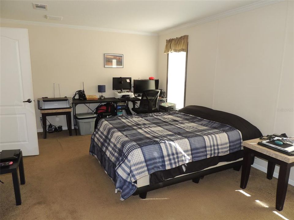 На продажу: $305,000 (4 спален, 3 ванн, 2079 Квадратных фут)