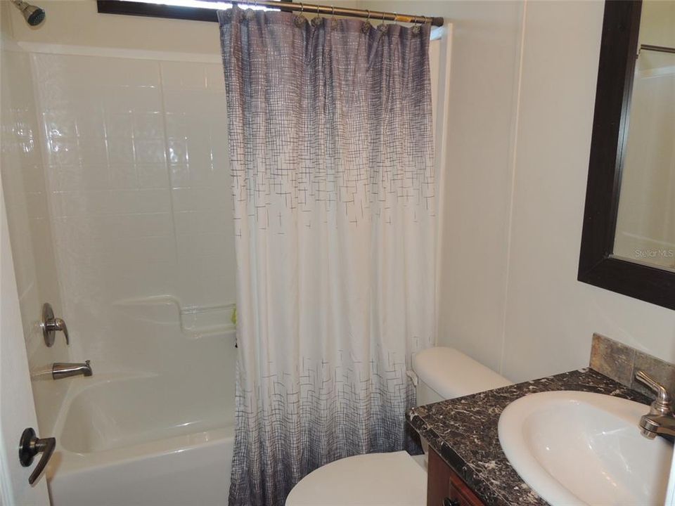 На продажу: $305,000 (4 спален, 3 ванн, 2079 Квадратных фут)