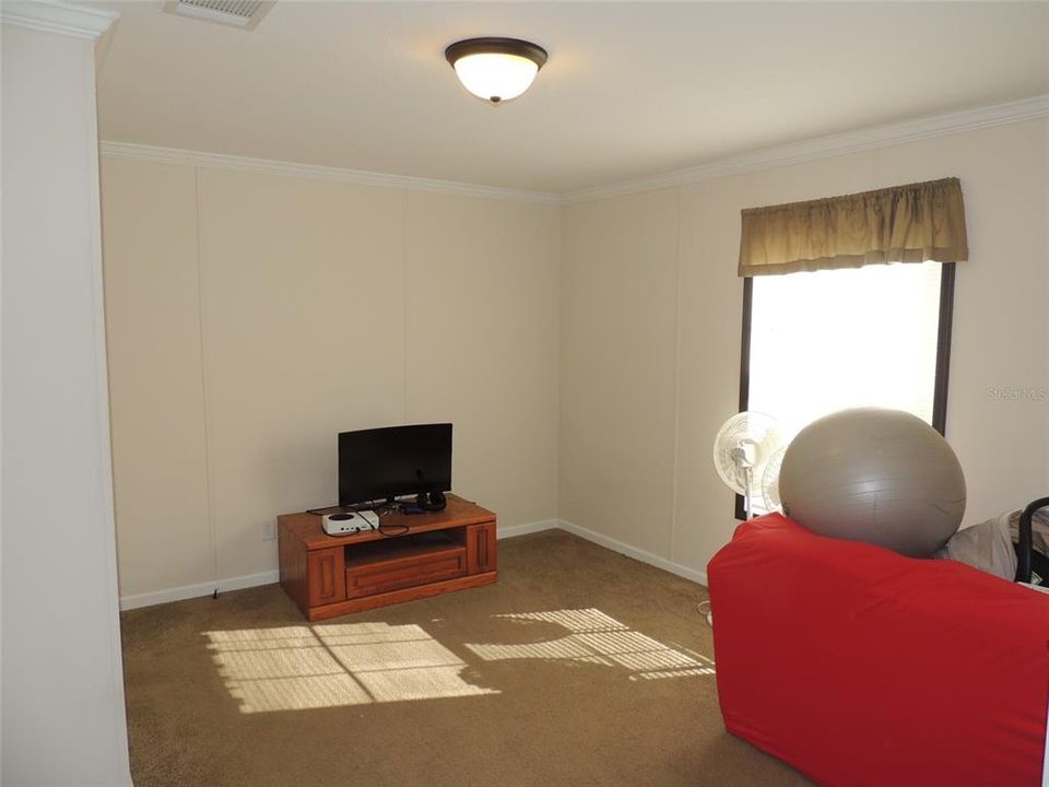 На продажу: $305,000 (4 спален, 3 ванн, 2079 Квадратных фут)