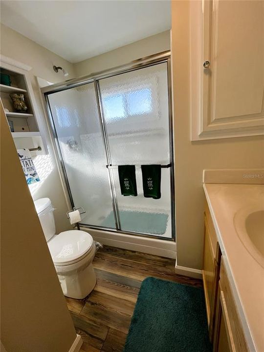 待售: $189,000 (2 贝兹, 1 浴室, 840 平方英尺)