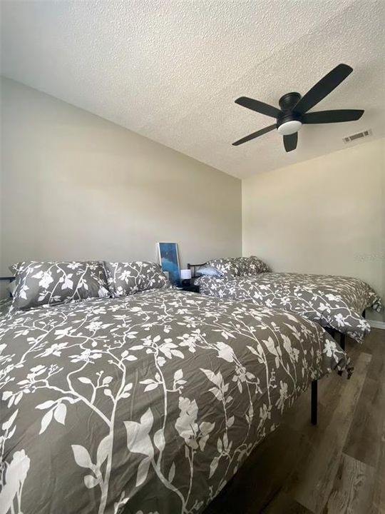 出租: $4,500 (4 贝兹, 3 浴室, 1738 平方英尺)