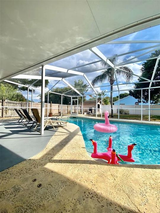 出租: $4,500 (4 贝兹, 3 浴室, 1738 平方英尺)