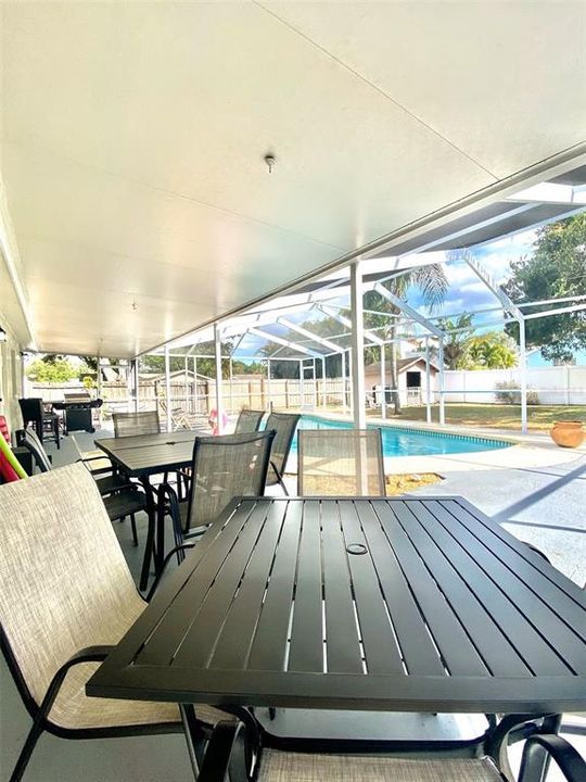 出租: $4,500 (4 贝兹, 3 浴室, 1738 平方英尺)