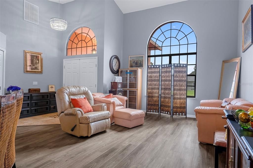 待售: $319,000 (3 贝兹, 3 浴室, 1952 平方英尺)