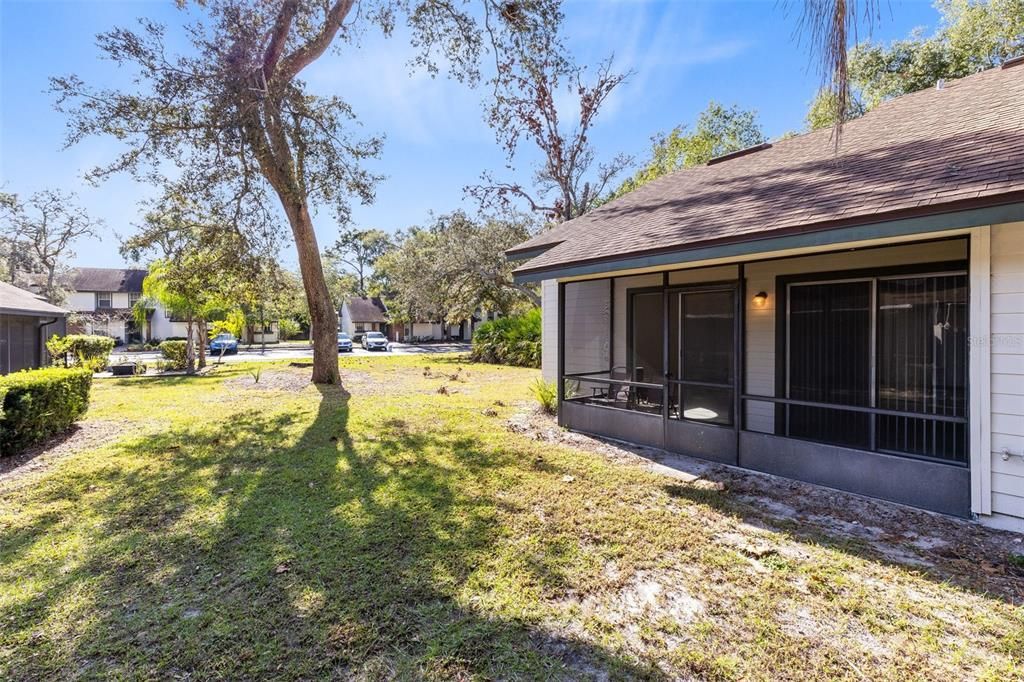 For Sale: $205,000 (2 beds, 2 baths, 1002 Square Feet)