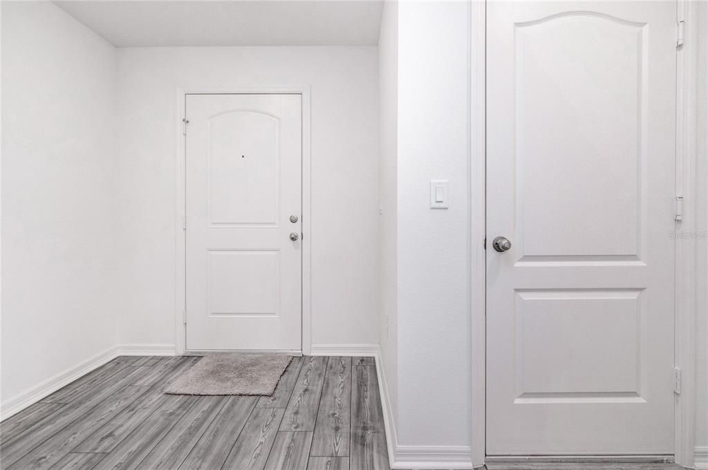 待售: $269,500 (2 贝兹, 2 浴室, 1668 平方英尺)