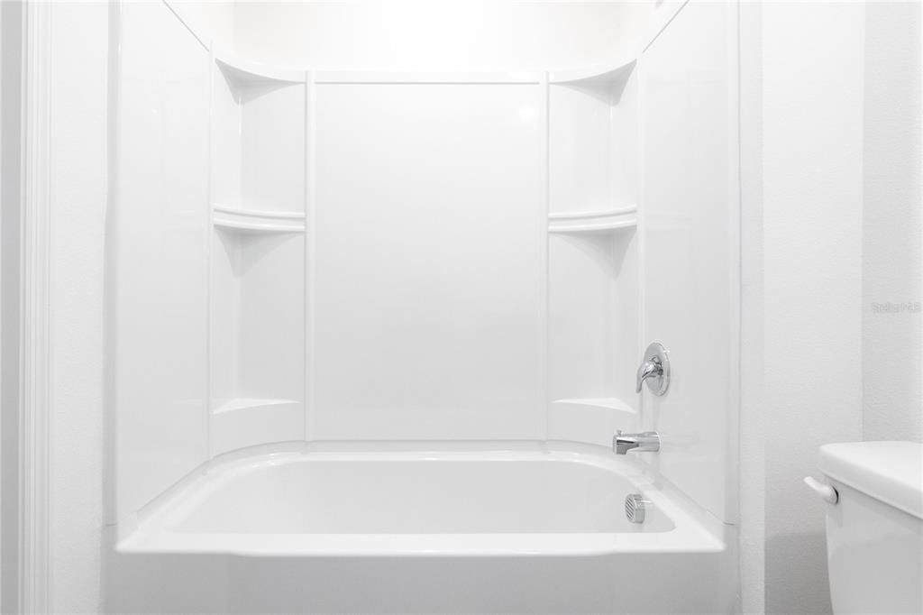 待售: $269,500 (2 贝兹, 2 浴室, 1668 平方英尺)