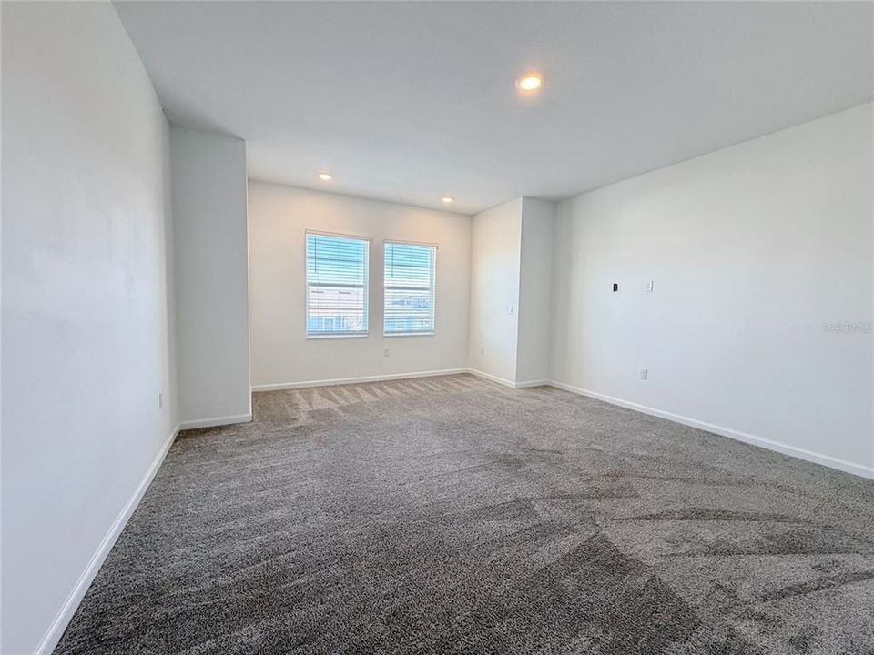 En Renta: $2,600 (3 camas, 2 baños, 1821 Pies cuadrados)