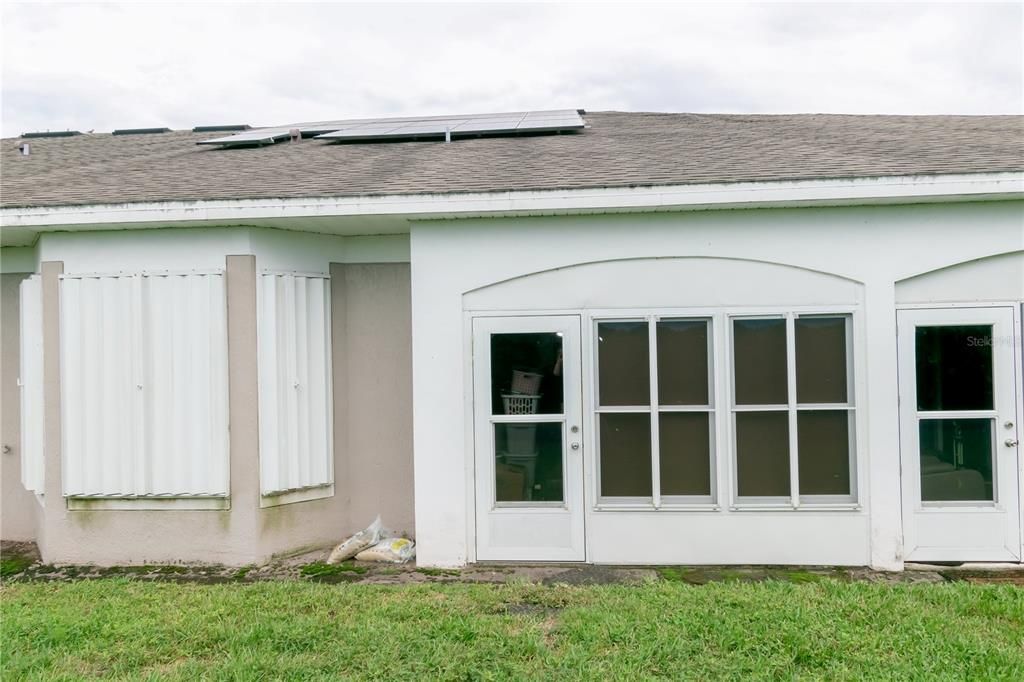 For Sale: $330,000 (3 beds, 2 baths, 1512 Square Feet)