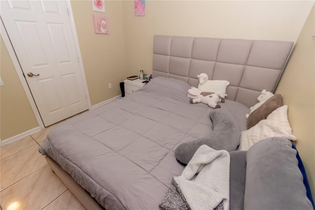 For Sale: $330,000 (3 beds, 2 baths, 1512 Square Feet)