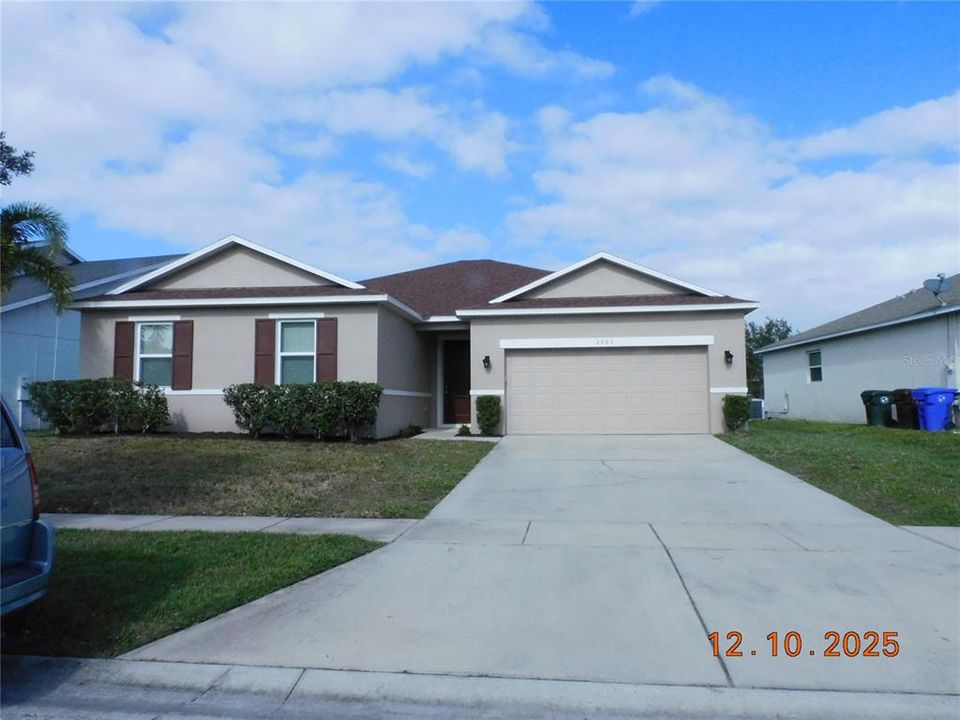 For Sale: $409,900 (4 beds, 2 baths, 2099 Square Feet)