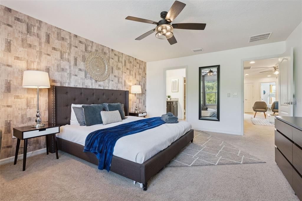 For Sale: $450,000 (5 beds, 4 baths, 2263 Square Feet)