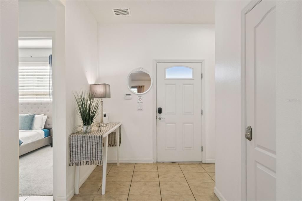 For Sale: $450,000 (5 beds, 4 baths, 2263 Square Feet)