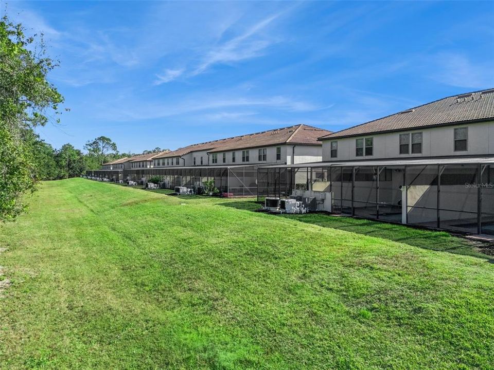 For Sale: $450,000 (5 beds, 4 baths, 2263 Square Feet)