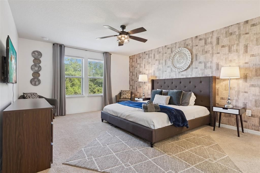 For Sale: $450,000 (5 beds, 4 baths, 2263 Square Feet)