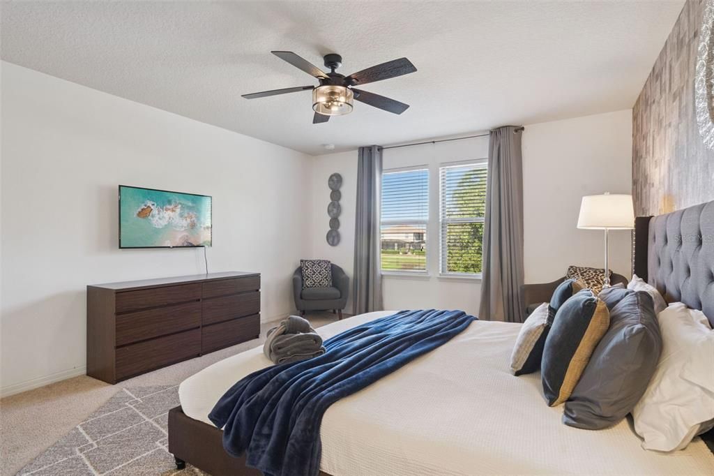 For Sale: $450,000 (5 beds, 4 baths, 2263 Square Feet)