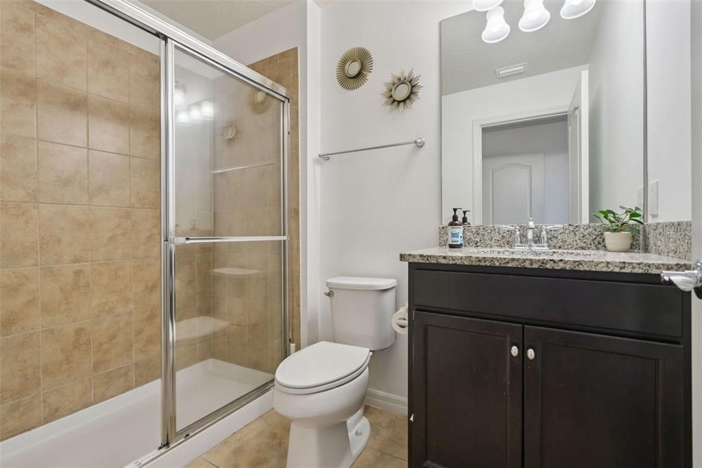 For Sale: $450,000 (5 beds, 4 baths, 2263 Square Feet)