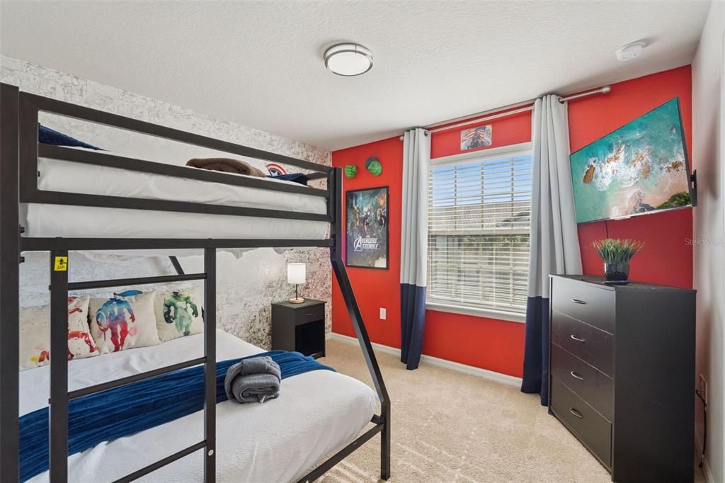 For Sale: $450,000 (5 beds, 4 baths, 2263 Square Feet)