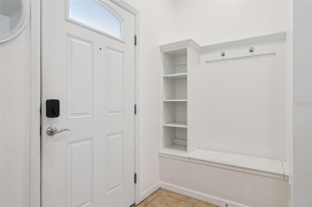 For Sale: $450,000 (5 beds, 4 baths, 2263 Square Feet)