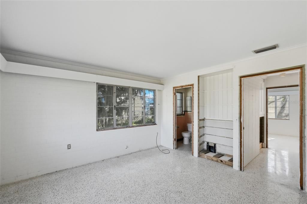 En Venta: $1,295,000 (2 camas, 1 baños, 1579 Pies cuadrados)