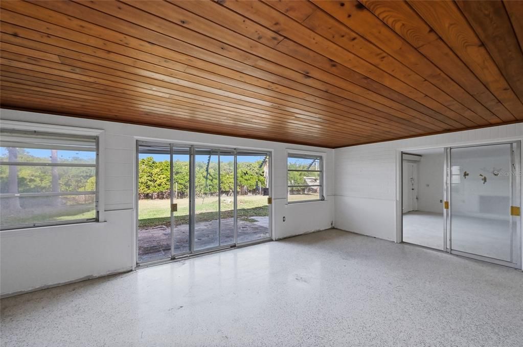 En Venta: $1,295,000 (2 camas, 1 baños, 1579 Pies cuadrados)