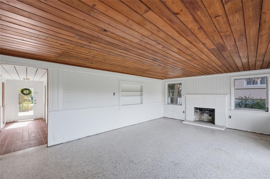 En Venta: $1,295,000 (2 camas, 1 baños, 1579 Pies cuadrados)