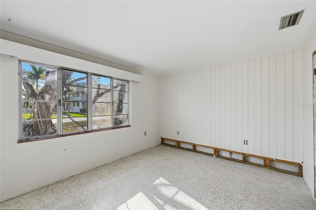 En Venta: $1,295,000 (2 camas, 1 baños, 1579 Pies cuadrados)