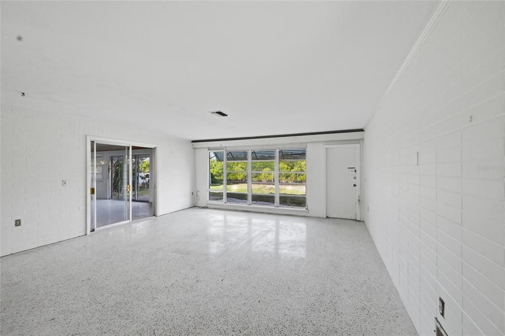 En Venta: $1,295,000 (2 camas, 1 baños, 1579 Pies cuadrados)