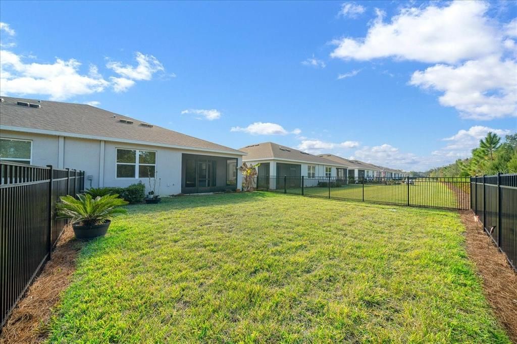 待售: $254,000 (2 贝兹, 2 浴室, 1552 平方英尺)