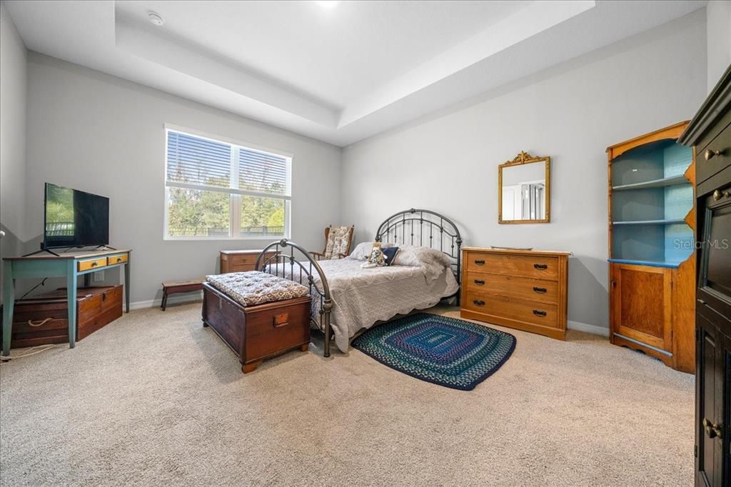 待售: $254,000 (2 贝兹, 2 浴室, 1552 平方英尺)