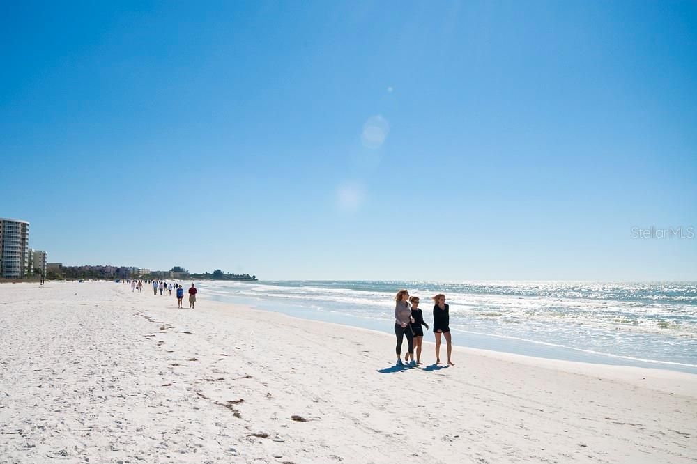 For Sale: $150,000 (1 beds, 1 baths, 504 Square Feet)