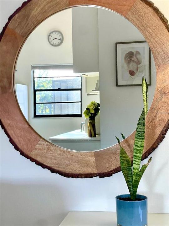 For Sale: $150,000 (1 beds, 1 baths, 504 Square Feet)