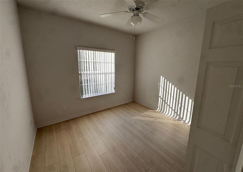 出租: $1,700 (2 贝兹, 2 浴室, 941 平方英尺)