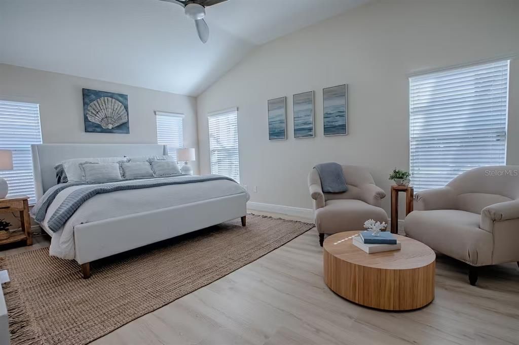 На продажу: $799,000 (3 спален, 2 ванн, 2000 Квадратных фут)