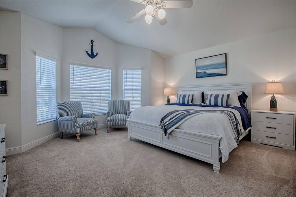 На продажу: $799,000 (3 спален, 2 ванн, 2000 Квадратных фут)