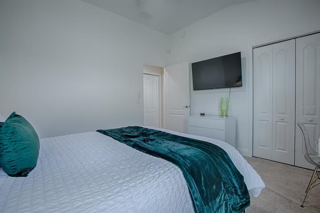 На продажу: $799,000 (3 спален, 2 ванн, 2000 Квадратных фут)