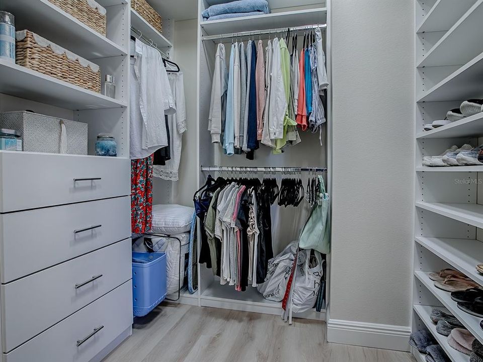 На продажу: $799,000 (3 спален, 2 ванн, 2000 Квадратных фут)