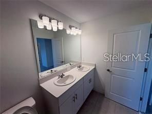 待售: $290,000 (3 贝兹, 2 浴室, 1407 平方英尺)