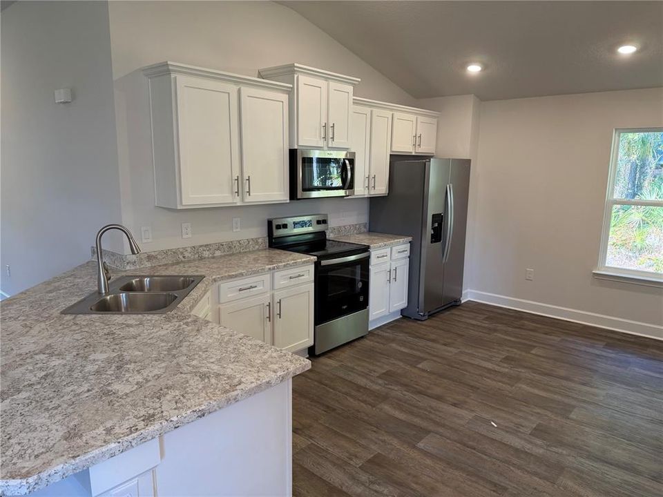 En Renta: $1,800 (3 camas, 2 baños, 1505 Pies cuadrados)