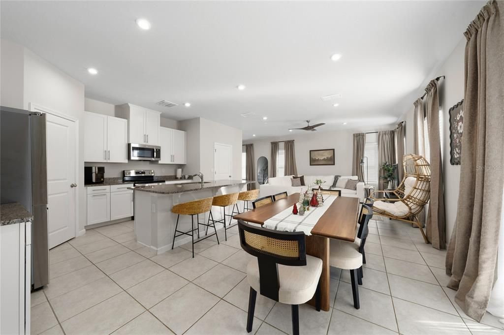 En Renta: $2,650 (3 camas, 2 baños, 1843 Pies cuadrados)