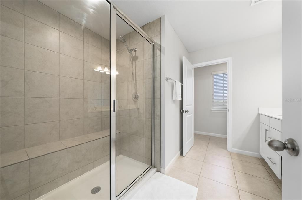 En Renta: $2,650 (3 camas, 2 baños, 1843 Pies cuadrados)