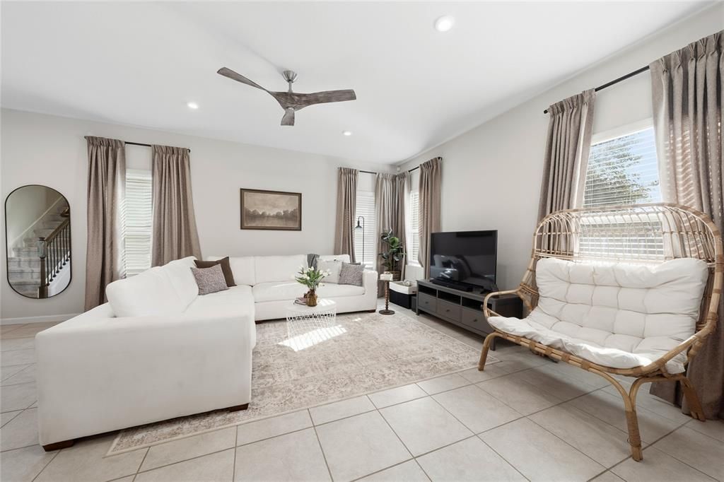 En Renta: $2,650 (3 camas, 2 baños, 1843 Pies cuadrados)