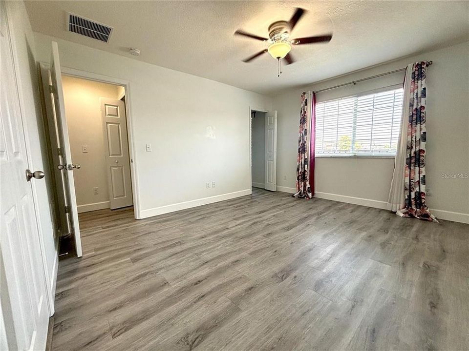 出租: $2,400 (3 贝兹, 2 浴室, 1496 平方英尺)