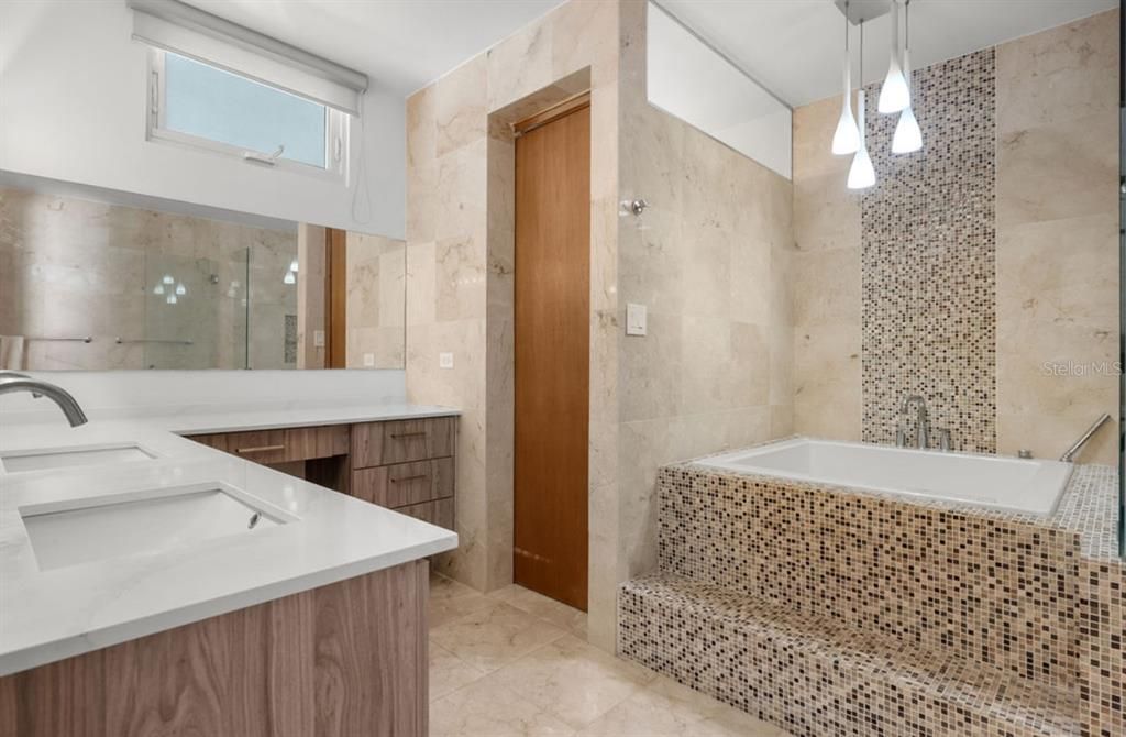 For Sale: $1,800,000 (5 beds, 3 baths, 3000 Square Feet)